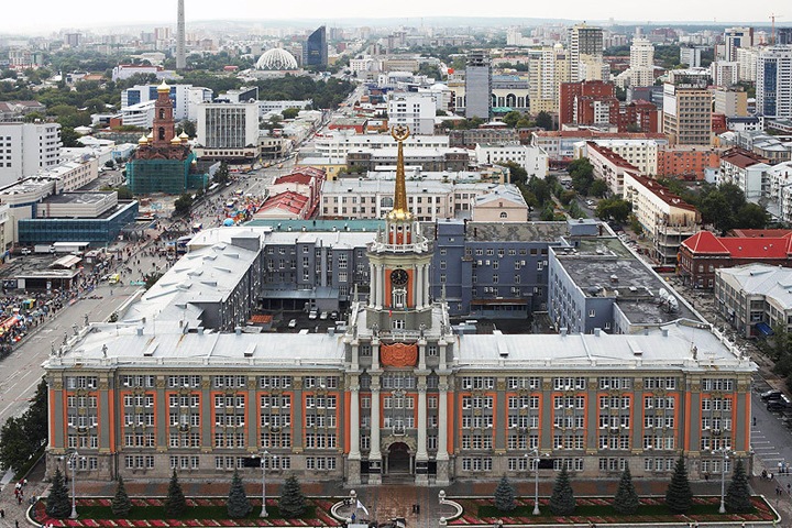 Мэрия Екатеринбурга подала девять исков к совладельцу новосибирского «Дизайнмастера»