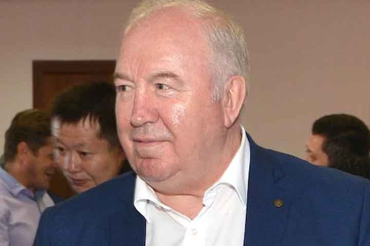 Бывший вице-премьер Алтая помещен под домашний арест Бывший вице-премьер Алтая помещен под домашний арест