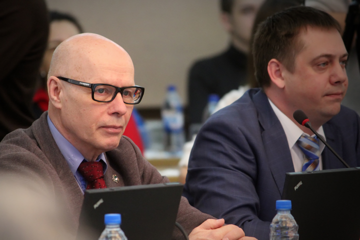 Сын экс-депутата Коваленко арестован по делу о хищениях в новосибирской ГКБ №1 Сын экс-депутата Коваленко арестован по делу о хищениях в новосибирской ГКБ №1