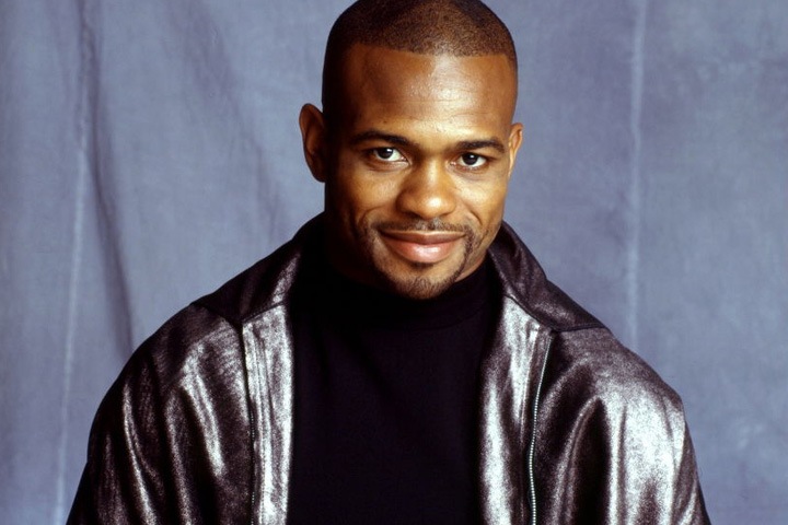 «Согласие» предлагает Рою Джонсу индивидуальные условия страхования ушей