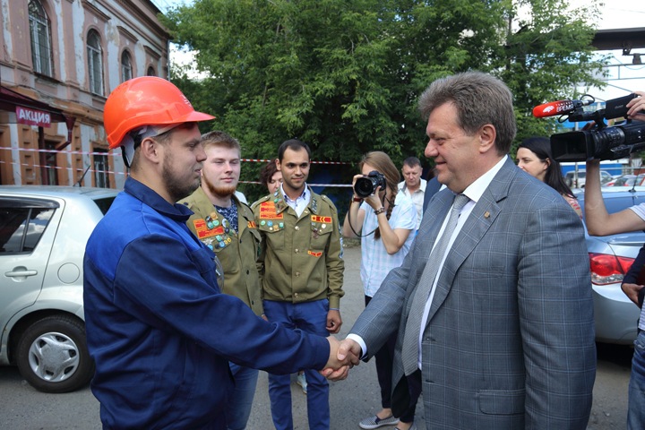 Комиссия томской гордумы рекомендовала депутатам инициировать отставку Кляйна Комиссия томской гордумы рекомендовала депутатам инициировать отставку Кляйна