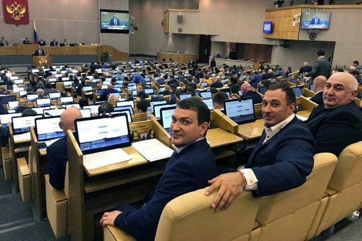 Сибирские единороссы в Госдуме проголосовали за закон об изоляции российского интернета. Список