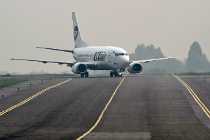 Томский аэропорт начал принимать и отправлять самолеты по расписанию