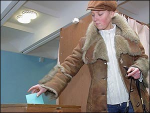 В Новосибирской области голосуют пока хуже, чем на прошлых выборах в Госдуму В Новосибирской области голосуют пока хуже, чем на прошлых выборах в Госдуму