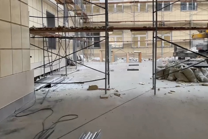 Министр просвещения РФ и забайкальский губернатор приняли недостроенную школу Министр просвещения РФ и забайкальский губернатор приняли недостроенную школу