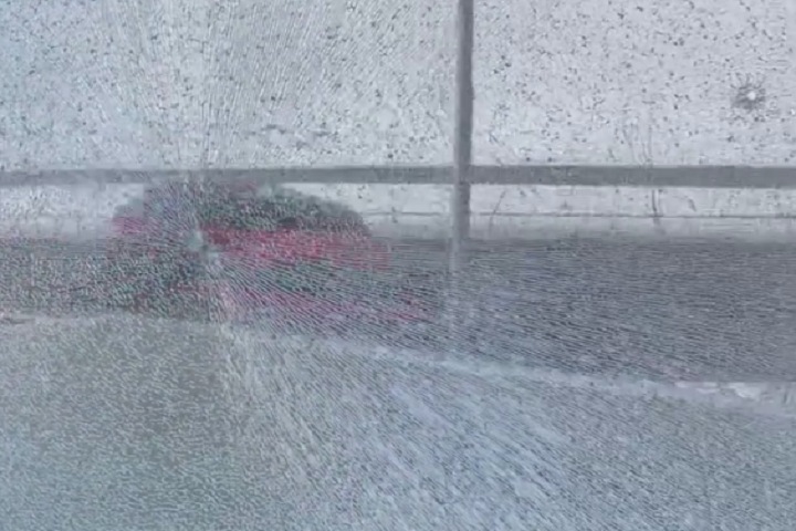 Радиобудку «Серебряного дождя» обстреляли в Красноярске Радиобудку «Серебряного дождя» обстреляли в Красноярске