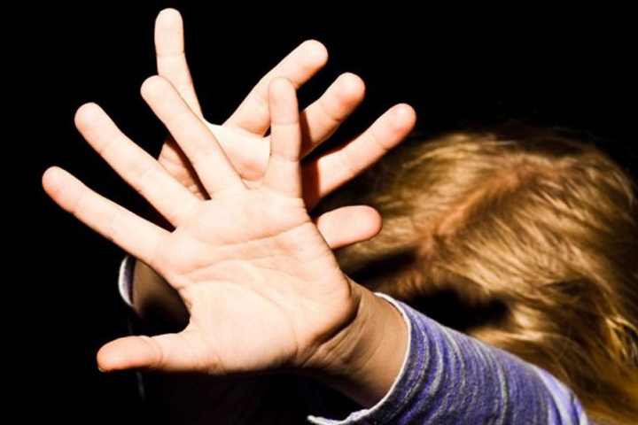 Многодетная мать из Забайкалья разбила ковш о голову дочери Многодетная мать из Забайкалья разбила ковш о голову дочери