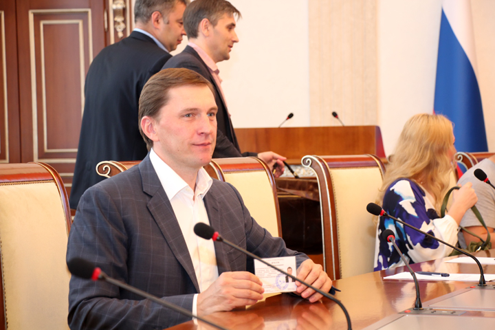 Избирком зарегистрировал Виктора Игнатова кандидатом в депутаты Госдумы Избирком зарегистрировал Виктора Игнатова кандидатом в депутаты Госдумы