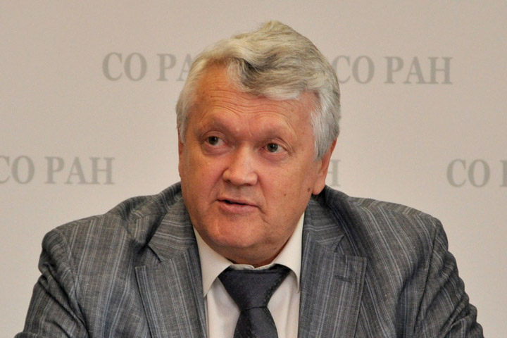 Руководитель СО РАН потребовал остановить слияние научных институтов Руководитель СО РАН потребовал остановить слияние научных институтов