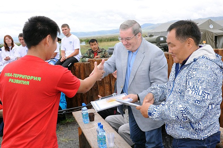«Мостовику» не удалось взыскать с Байсарова деньги за проект дороги Кызыл – Курагино «Мостовику» не удалось взыскать с Байсарова деньги за проект дороги Кызыл – Курагино