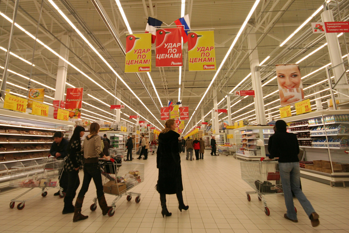 Россельхознадзор оштрафовал омский «Ашан» за продажу мяса без документов 