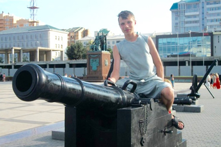 Омского активиста «Русских пробежек» довели до самоубийства Омского активиста «Русских пробежек» довели до самоубийства