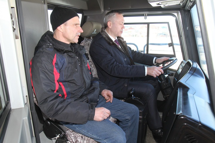 Новосибирское правительство планирует отремонтировать 1,2 тыс. км дорог к 2024 году