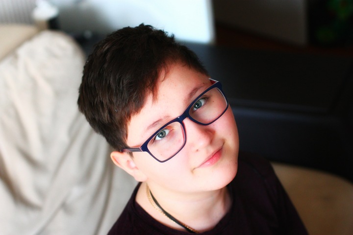 Двенадцатилетнему мальчику из Новосибирска требуется помощь, чтобы вновь научиться стоять Двенадцатилетнему мальчику из Новосибирска требуется помощь, чтобы вновь научиться стоять