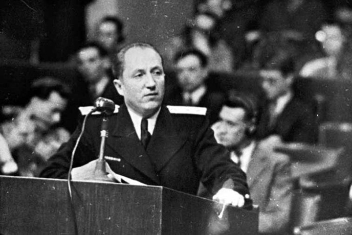 Худсовет Новосибирска не поддержал установку памятника участвовавшему в убийствах прокурору Худсовет Новосибирска не поддержал установку памятника участвовавшему в убийствах прокурору