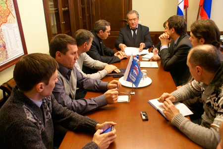 Площадки в Новосибирске для митингов без уведомлений определяла мэрия — вице-губернатор