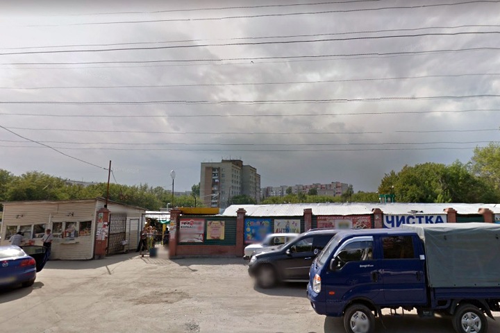 Жена новосибирского депутата пытается перезонировать запрещенный рынок