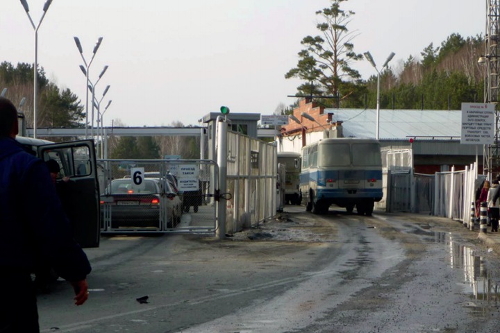 Мужчина с муляжом гранаты пытался проникнуть в закрытый томский город Мужчина с муляжом гранаты пытался проникнуть в закрытый томский город