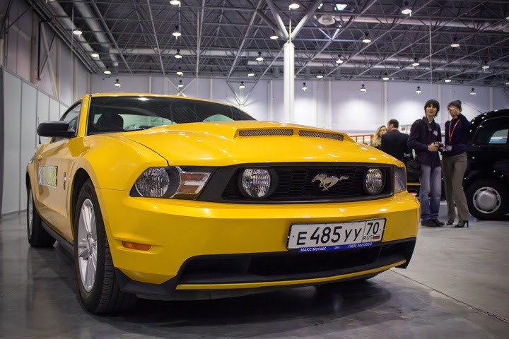 Эксперты спрогнозировали двукратное падение продаж машин в России