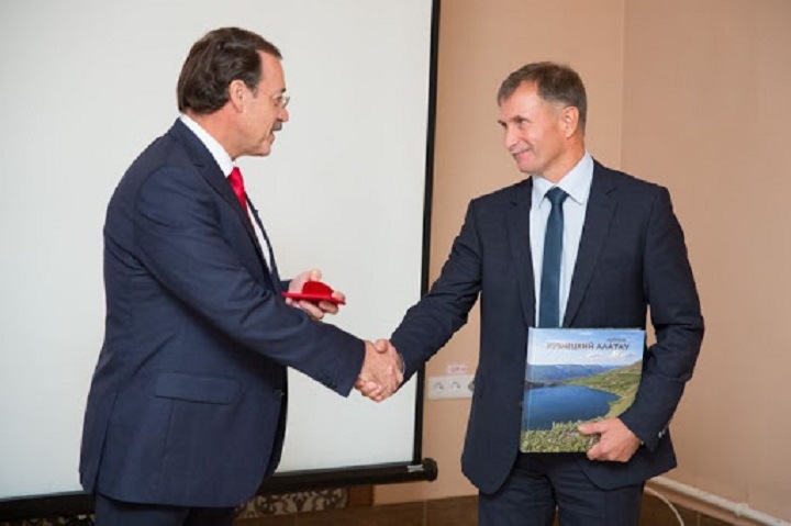 Дело о взятке в федеральное министерство завели на владельца кузбасского угольного холдинга «Топпром» Дело о взятке в федеральное министерство завели на владельца кузбасского угольного холдинга «Топпром»