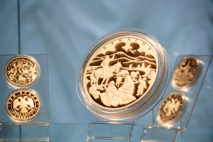 Сибирский ЦБ РФ: «Путин президент» помогает распознать фальшивые купюры Сибирский ЦБ РФ: «Путин президент» помогает распознать фальшивые купюры