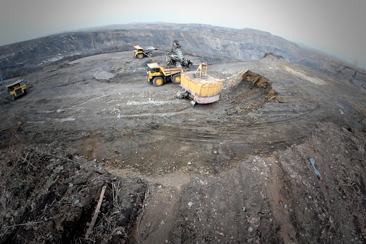 Безработных прокопьевских горняков посылают в армию: шахтеров ждут массовые сокращения (видео) Безработных прокопьевских горняков посылают в армию: шахтеров ждут массовые сокращения (видео)