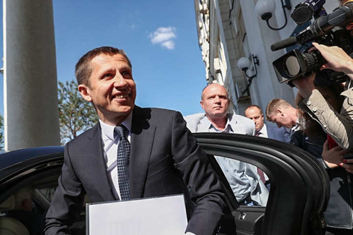 Президент «Евраза» попал в список подозрительных владельцев «золотых» паспортов Кипра