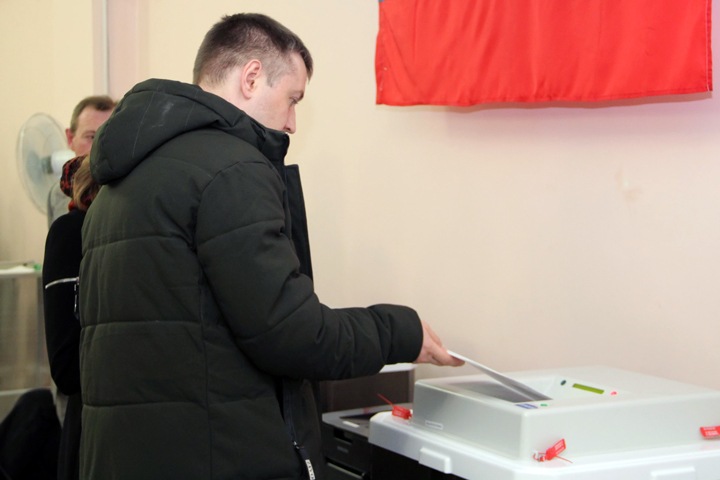 Новосибирский избирком заказал бренд губернаторской кампании без «кричащих» цветов Новосибирский избирком заказал бренд губернаторской кампании без «кричащих» цветов