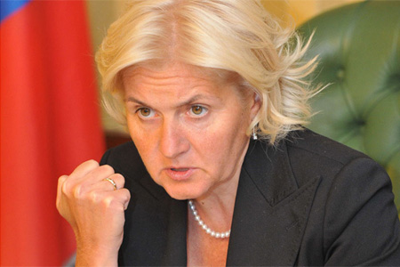 Вице-премьер РФ предложила переименовать «Тотальный диктант» в «Единый» Вице-премьер РФ предложила переименовать «Тотальный диктант» в «Единый»