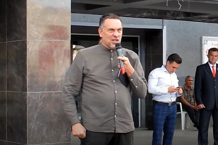 Полиция составила протокол на журналиста Максима Шевченко за митинг в Иркутске Полиция составила протокол на журналиста Максима Шевченко за митинг в Иркутске