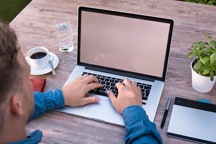 Кому подойдет работа с сервисом для самозанятых Rocketwork Кому подойдет работа с сервисом для самозанятых Rocketwork