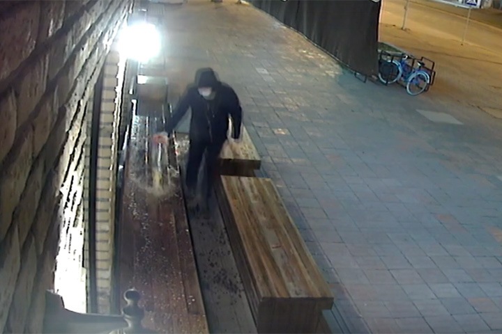 Вынесен приговор по делу о поджоге «Академии кофе» в Новосибирске Вынесен приговор по делу о поджоге «Академии кофе» в Новосибирске