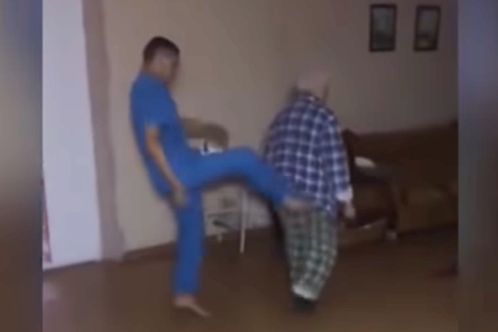 Санитар психинтерната в Горно-Алтайске избил пациентов