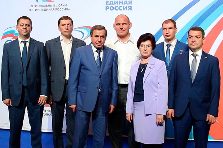 Никто не захотел возить новосибирских депутатов Госдумы Никто не захотел возить новосибирских депутатов Госдумы