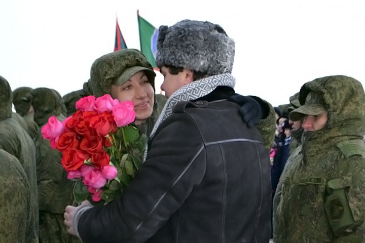 Военные медики вернулись из Сирии в Новосибирск Военные медики вернулись из Сирии в Новосибирск