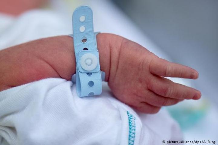 Родители отказались лечить дочь от ВИЧ в Иркутске, ребенок умер