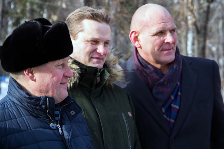 Депутаты объявили слушания по возвращению второго тура выборов мэра Новосибирска Депутаты объявили слушания по возвращению второго тура выборов мэра Новосибирска