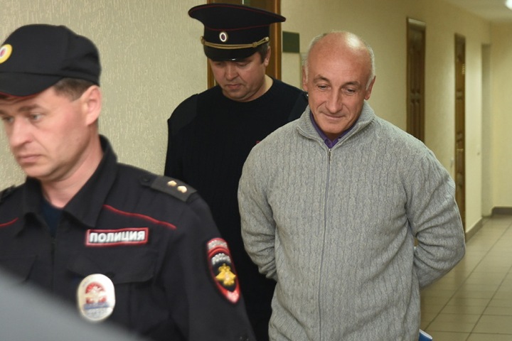 Экс-глава омского минимущества пойдет под суд по «делу Гамбурга» Экс-глава омского минимущества пойдет под суд по «делу Гамбурга»