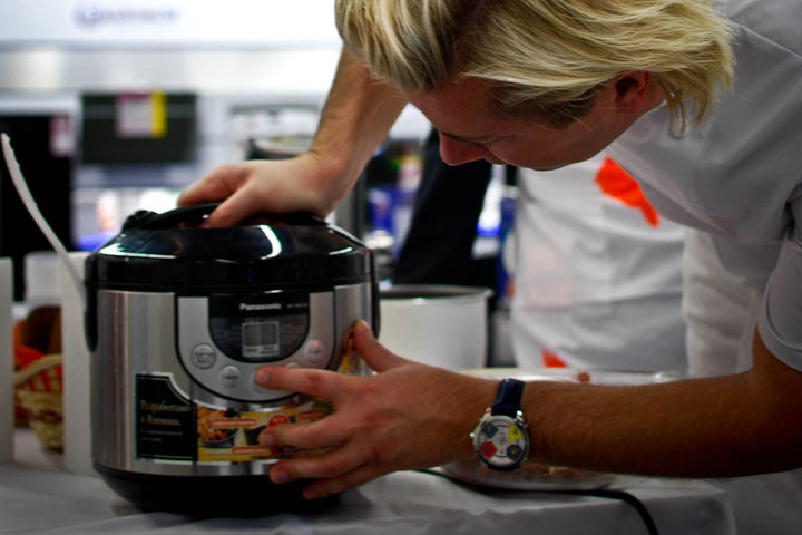 Кузбассовец отобрал у ребенка мультиварку и получил шесть лет особого режима Кузбассовец отобрал у ребенка мультиварку и получил шесть лет особого режима