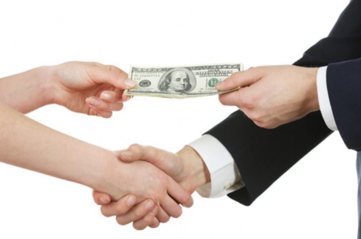 Займы у частных лиц: особенности услуги