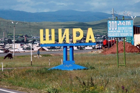 Пьяная толпа не подчинилась полиции в Хакасии Пьяная толпа не подчинилась полиции в Хакасии