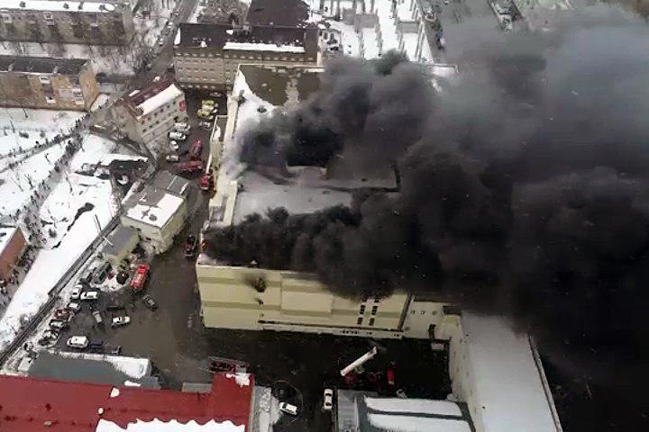 «Мы ей ботиночки с заячьими ушками покупали»: суд выслушал потерявших семьи в «Зимней Вишне»