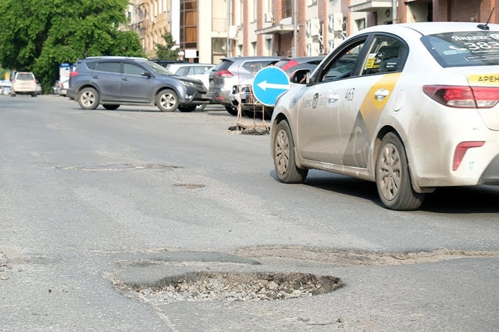 Новосибирское заксобрание поддержало повышение транспортного налога почти вдвое Новосибирское заксобрание поддержало повышение транспортного налога почти вдвое