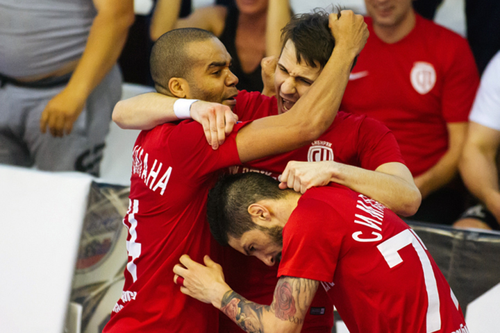 Выходка «Тюмени» сорвала бронзовый успех мини-футбольного «Сибиряка» Выходка «Тюмени» сорвала бронзовый успех мини-футбольного «Сибиряка»