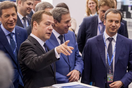 Дмитрий Медведев поддержал программу реиндустриализации в Новосибирской области Дмитрий Медведев поддержал программу реиндустриализации в Новосибирской области