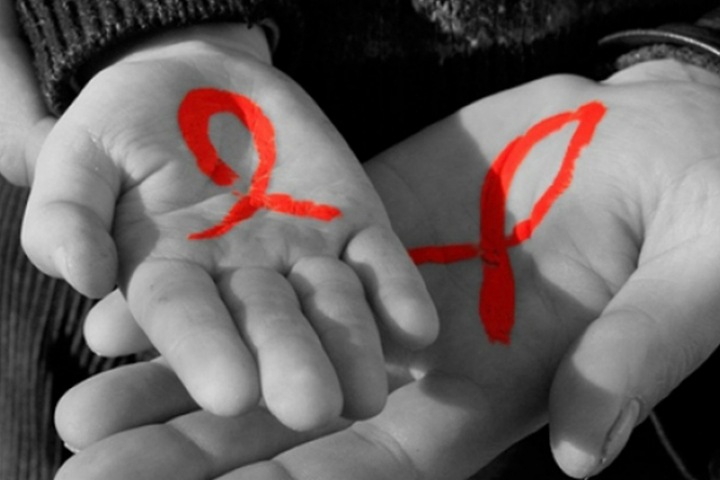 «Люди боятся своего незнания». Зачем раскрыли диагноз искитимского сироты с ВИЧ