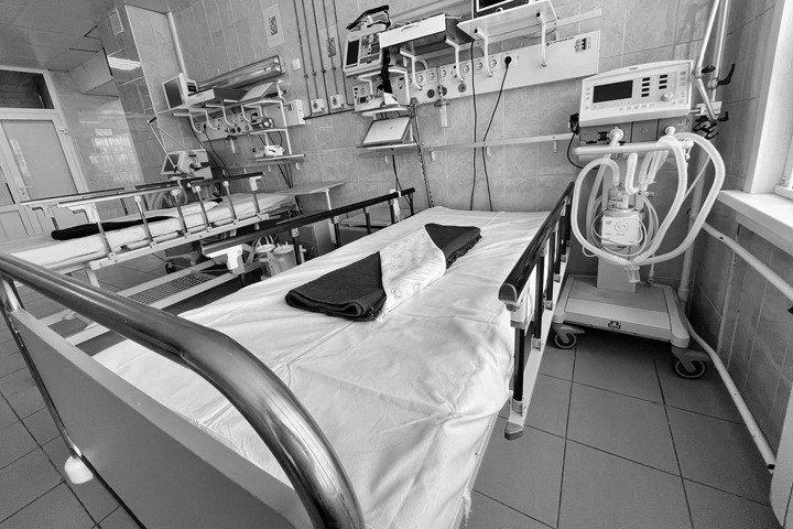 Почти 300 новосибирцев находятся в реанимациях с COVID-19