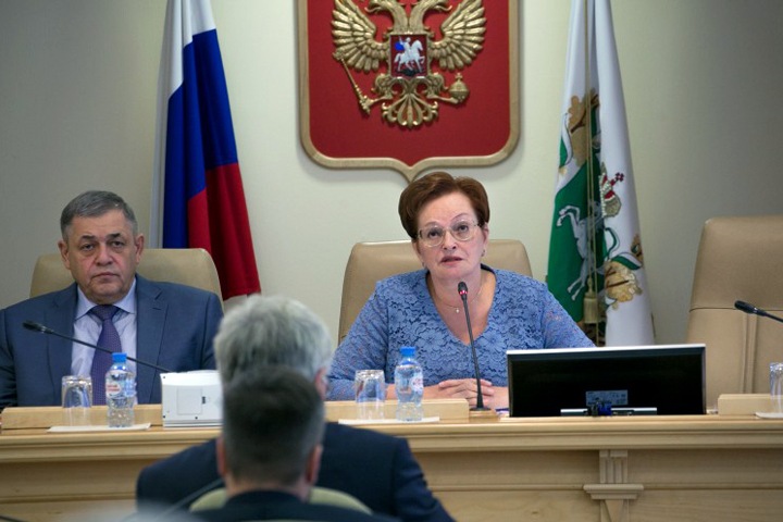 Обвиненного в хищении 38 млн сына спикера Томской облдумы отпустили под подписку