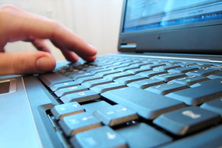 Рассказавшей о травле сына жительнице Новосибирска угрожают в соцсетях