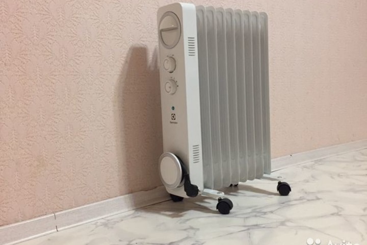 Сибиряка будут судить за смерть приятелей от обогревателя, гвоздодера, швабры и неизвестного предмета Сибиряка будут судить за смерть приятелей от обогревателя, гвоздодера, швабры и неизвестного предмета